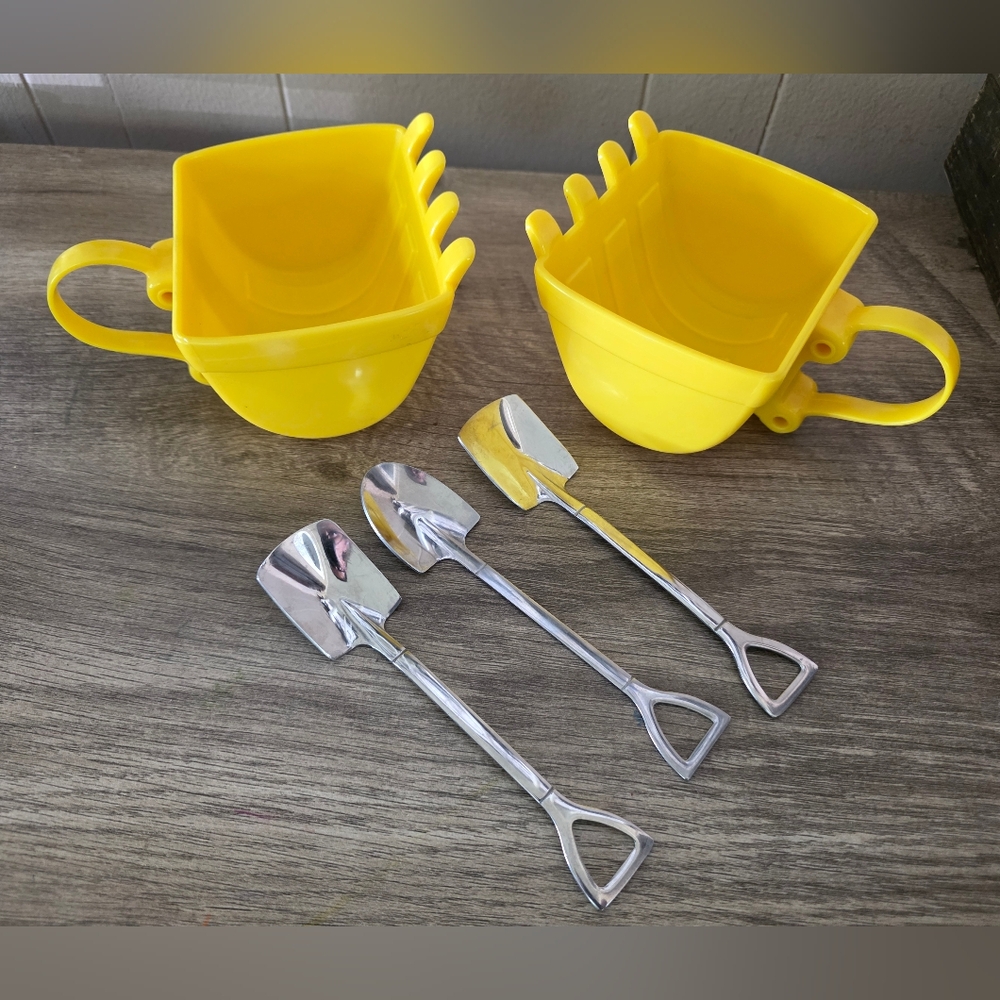 Excavator Mug Set with Silver Shovel Spoons